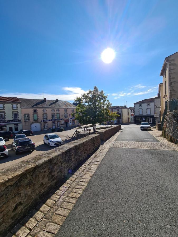 Gite Le Haut Du Pave 3 A 7 Chambres 6 A 14 Couchages, 3 Min Du Puy Du Fou เลเซแปส ภายนอก รูปภาพ